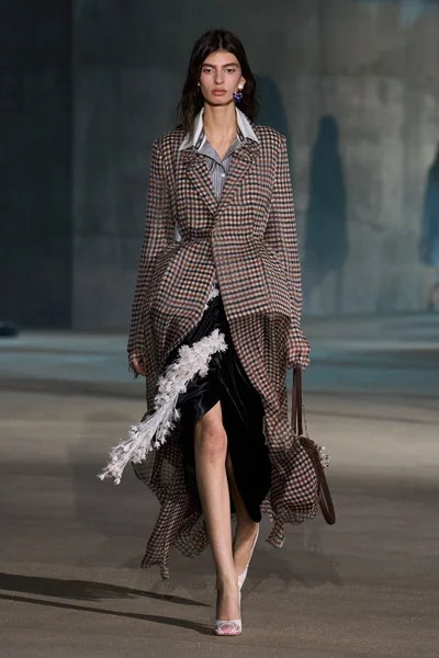 Look 65